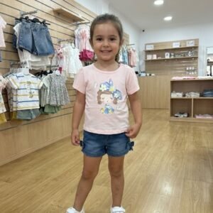 camiseta y short vaquero